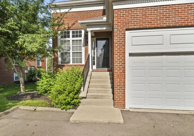 Homes for sale in Columbus, OH | 3681 Fish Hawk Lndg #15, Columbus, OH 43230 | MLS# 226024523