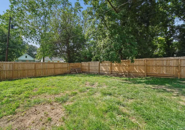 18th image of 2229 Hamilton Ave, Columbus, OH 43211 | MLS# 226024520