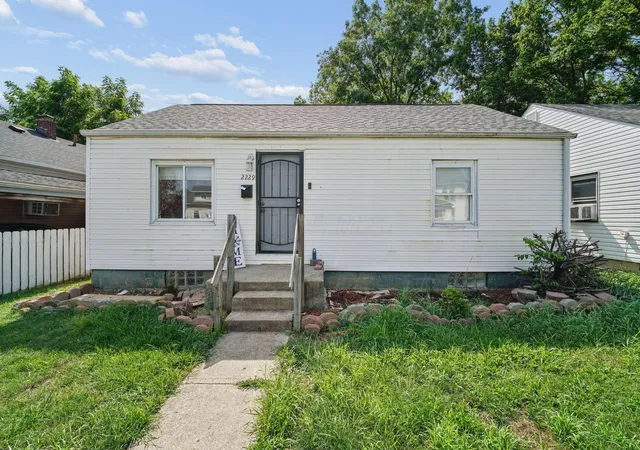 1st image of 2229 Hamilton Ave, Columbus, OH 43211 | MLS# 226024520