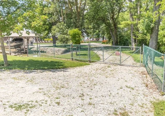 Homes for sale in Fremont, OH | 2890 County Road 198, Fremont, OH 43420 | MLS# 226024662