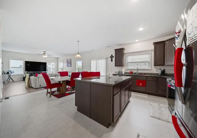 Photo 4 of Single family home for sale at 5255 Ansbach Dr, Groveport, OH 43125 | MLS# 226025829 | Listing updated on 2026-09-29