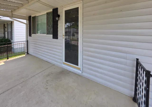 2nd image of 3137 Hillgate Rd, Columbus, OH 43207 | MLS# 226024575