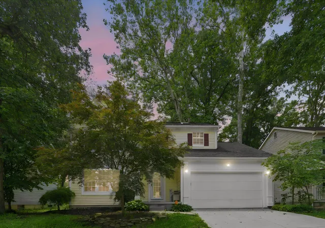 Photo 1 of Single family home for sale at 822 Lindenhaven Rd, Columbus, OH 43230 | MLS# 226024579 | Listing updated on 2026-09-15