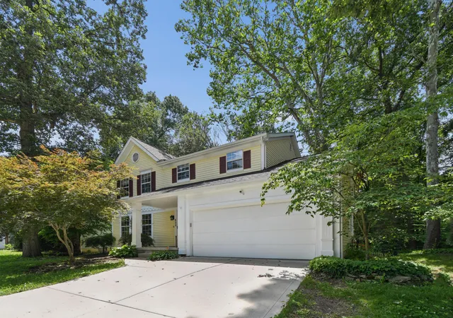 Photo 2 of Single family home for sale at 822 Lindenhaven Rd, Columbus, OH 43230 | MLS# 226024579 | Listing updated on 2026-09-15