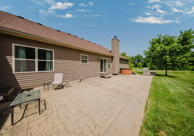Homes for sale in Grove City, OH | 6684 Borror Rd, Grove City, OH 43123 | MLS# 226024607
