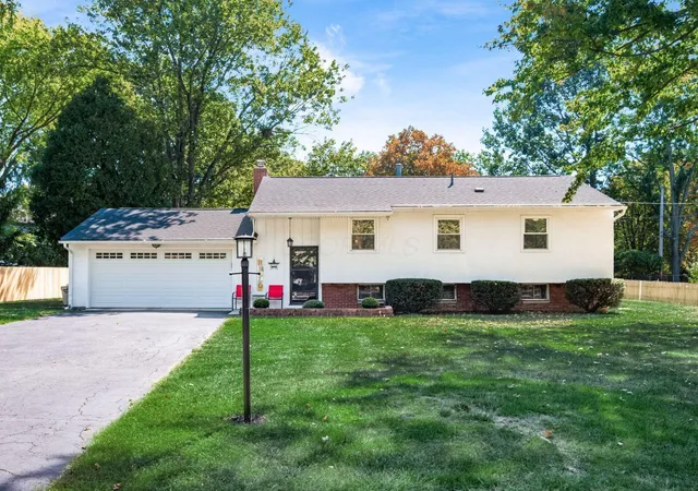 Homes for sale in Worthington, OH | 6750 Worthington Galena Rd, Worthington, OH 43085 | MLS# 226024846
