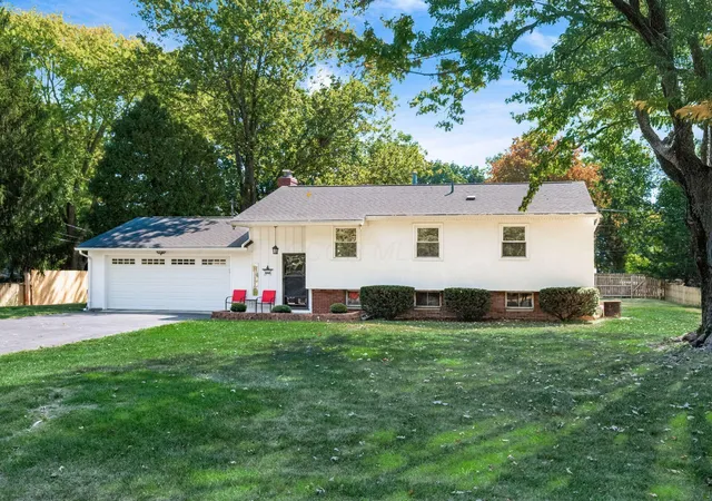 Homes for sale in Worthington, OH | 6750 Worthington Galena Rd, Worthington, OH 43085 | MLS# 226024846