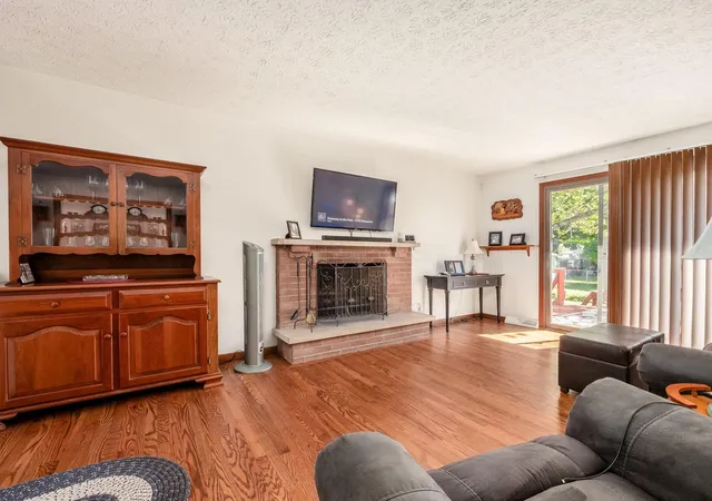 Homes for sale in Worthington, OH | 6750 Worthington Galena Rd, Worthington, OH 43085 | MLS# 226024846