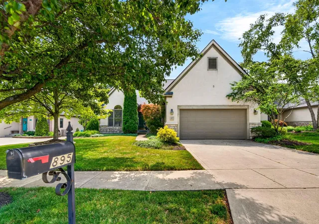 2nd image of 895 Linworth Village Dr, Columbus, OH 43235 | MLS# 226025764