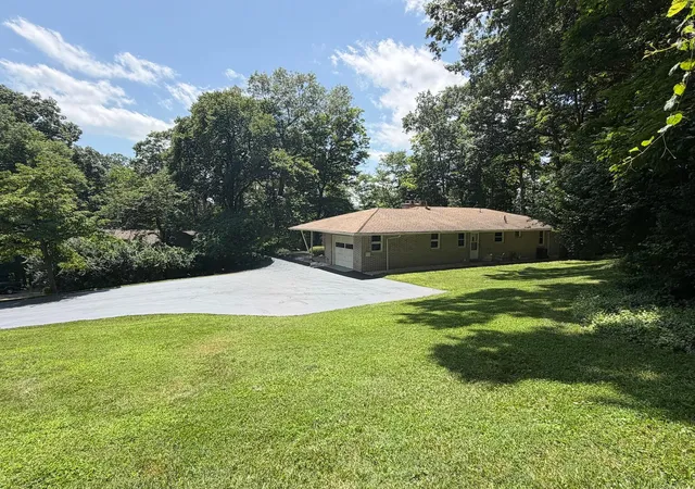 Homes for sale in Chillicothe, OH | 348 Shannon Dr, Chillicothe, OH 45601 | MLS# 226024764