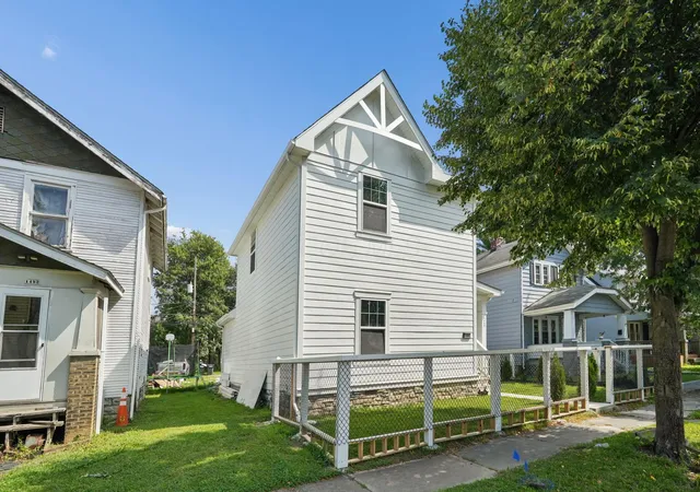 Photo 1 of Single family home for sale at 1498 Briarwood Ave, Columbus, OH 43211 | MLS# 226032465 | Listing updated on 2026-10-01