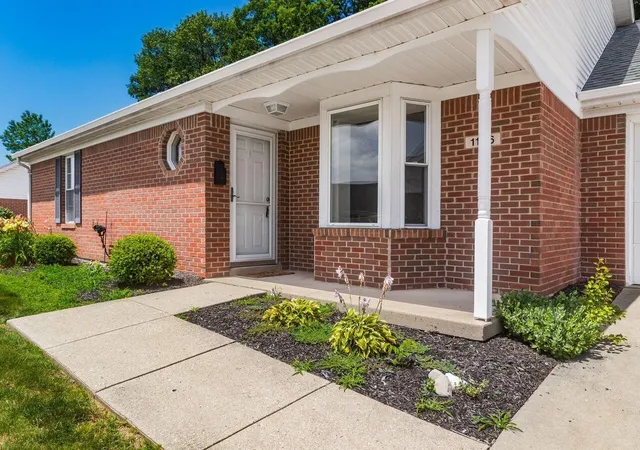 Homes for sale in Springfield, OH | 1146 Old Farm Ln, Springfield, OH 45503 | MLS# 226024847