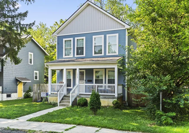 Photo 4 of Single family home for sale at 1549 Briarwood Ave, Columbus, OH 43211 | MLS# 226024691 | Listing updated on 2026-09-15