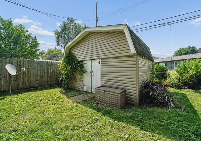 Homes for sale in Columbus, OH | 4965 Attica Dr, Columbus, OH 43232 | MLS# 226024705