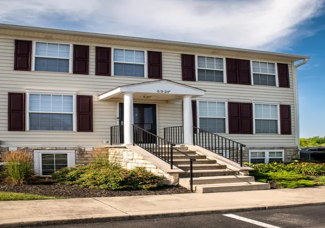 Homes for sale in New Albany, OH | 6997 Monarchos Dr #11, New Albany, OH 43054 | MLS# 226024742