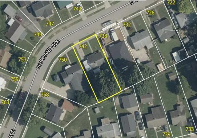 Homes for sale in Lancaster, OH | 742 Maryland Ave, Lancaster, OH 43130 | MLS# 226024801