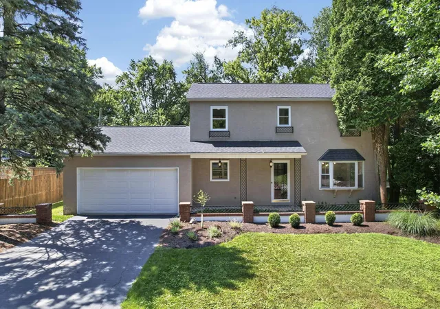 Homes for sale in Worthington, OH | 201 Chaucer Ct, Worthington, OH 43085 | MLS# 226024778