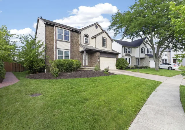 Homes for sale in Hilliard, OH | 2394 Oakthorpe Dr, Hilliard, OH 43026 | MLS# 226024762