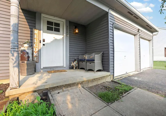 2nd image of 2592 Trailwind St, Grove City, OH 43123 | MLS# 226024766