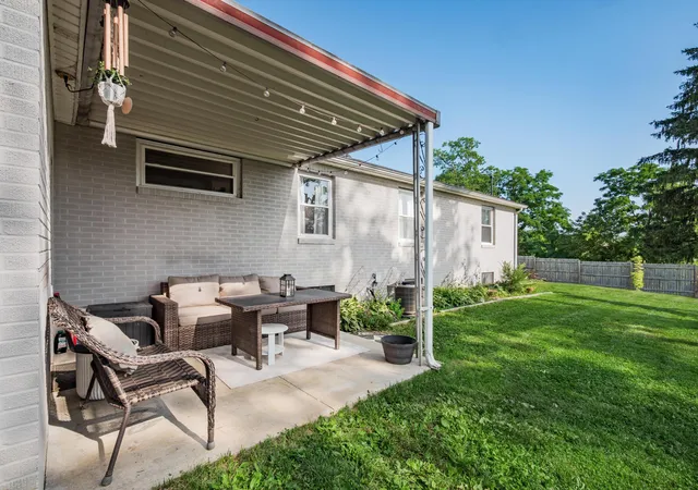 Homes for sale in Zanesville, OH | 100 Petosky Ave, Zanesville, OH 43701 | MLS# 226024796
