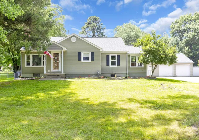 1st image of 521 E Johnstown Rd, Columbus, OH 43230 | MLS# 226024791
