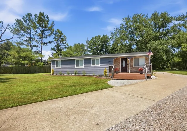 Homes for sale in Galena, OH | 6401 Big Walnut Rd, Galena, OH 43021 | MLS# 226024800
