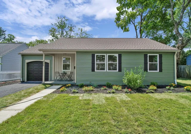 Homes for sale in Worthington, OH | 435 N Selby Blvd, Worthington, OH 43085 | MLS# 226024824