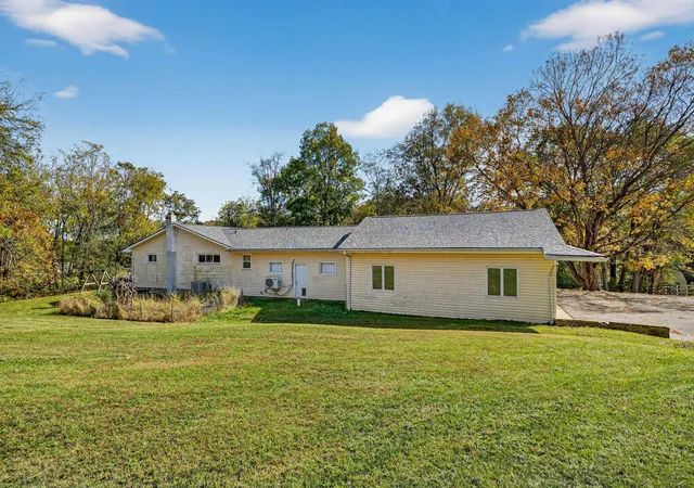 5th image of 130 Fox Creek Rd #RS, New Concord, OH 43762 | MLS# 226026964