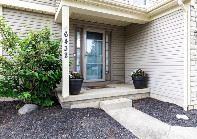 Homes for sale in Canal Winchester, OH | 6432 Ashbrook Village Dr, Canal Winchester, OH 43110 | MLS# 226025544