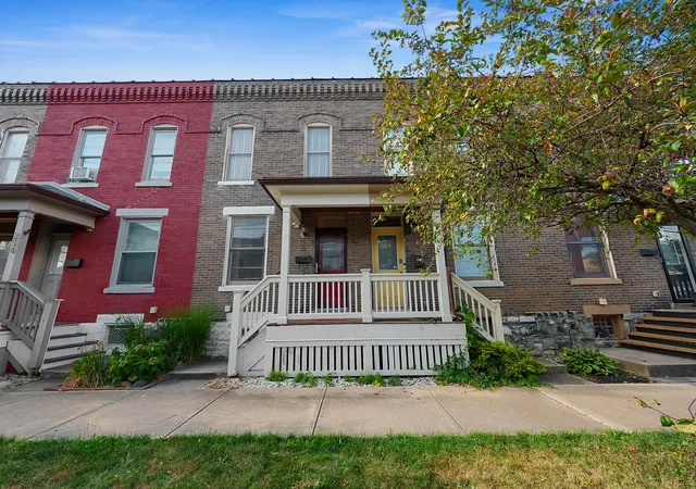 Homes for sale in Columbus, OH | 256 E 2Nd Ave, Columbus, OH 43201 | MLS# 226025205