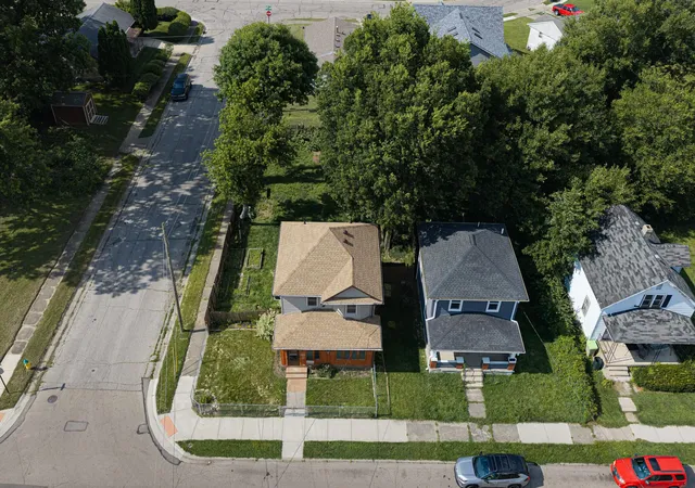 Photo 2 of Single family home for sale at 1120 Innisfallen Ave, Springfield, OH 45506 | MLS# 226025000 | Listing updated on 2026-07-29