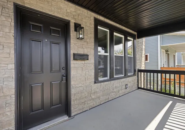 Photo 3 of Single family home for sale at 262 S Richardson Ave, Columbus, OH 43204 | MLS# 226024963 | Listing updated on 2026-10-08