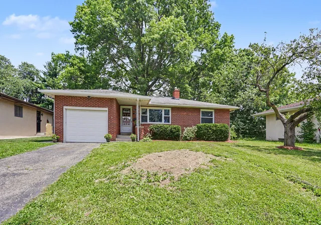 Homes for sale in Columbus, OH | 3824 Shamrock Dr, Columbus, OH 43227 | MLS# 226024898