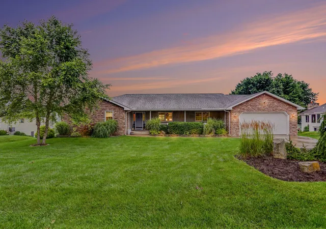 1st image of 922 Fairway Dr, Howard, OH 43028 | MLS# 226029227