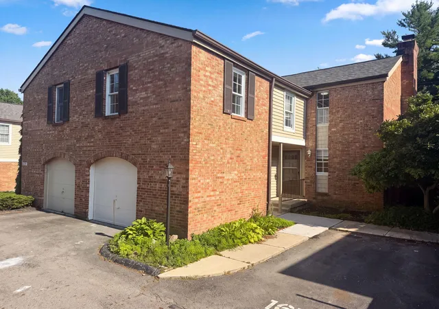 Homes for sale in Columbus, OH | 1677 Moravian St #77, Columbus, OH 43220 | MLS# 226024858