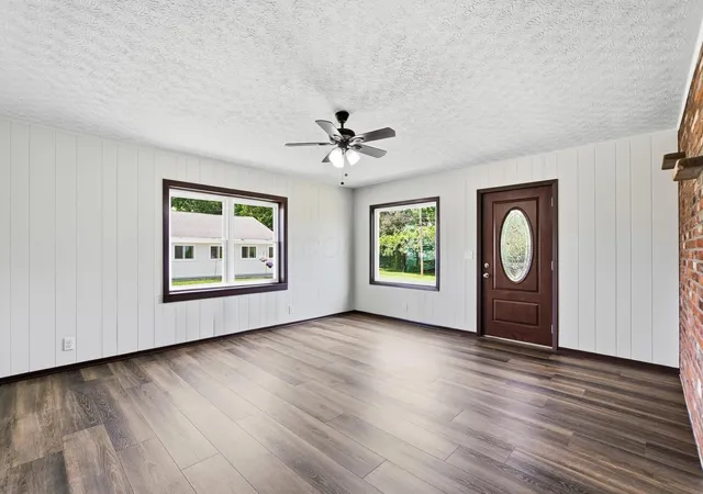 3rd image of 571 South St, Delaware, OH 43015 | MLS# 226029224