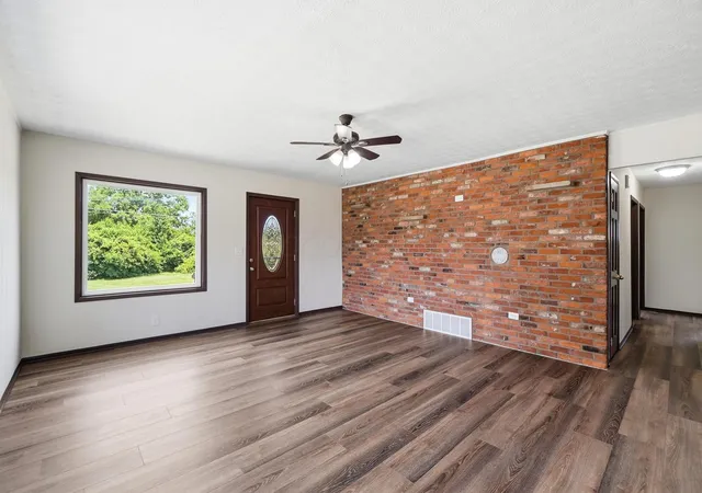 4th image of 571 South St, Delaware, OH 43015 | MLS# 226029224