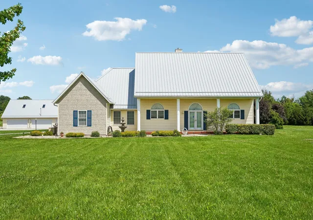 Homes for sale in Sunbury, OH | 6400 Clark Rd, Sunbury, OH 43074 | MLS# 226024870