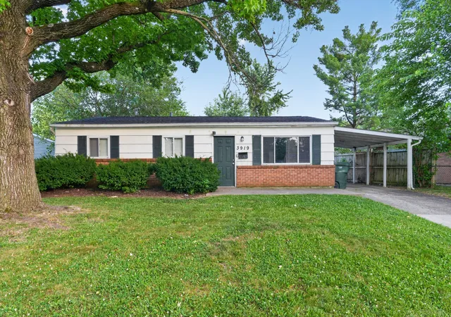 Photo 1 of Single family home for sale at 3919 Carlton Ave, Columbus, OH 43227 | MLS# 226025474 | Listing updated on 2026-09-03