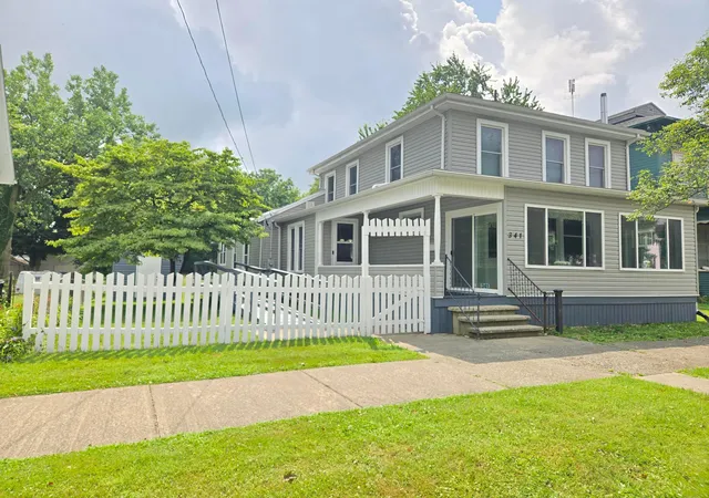 1st image of 341 S Union St, Galion, OH 44833 | MLS# 226024886