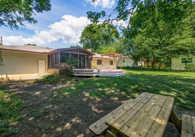 Homes for sale in Columbus, OH | 181 Village Dr, Columbus, OH 43214 | MLS# 226025452
