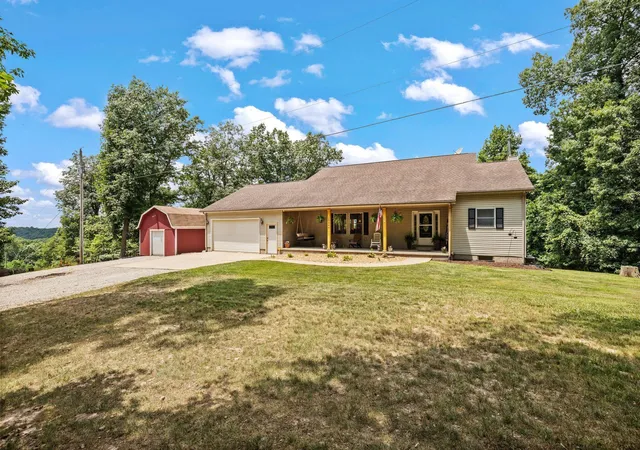 2nd image of 10446 Rich Hollow Rd Sw, Lancaster, OH 43130 | MLS# 226025845