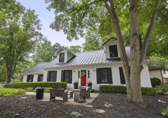 Homes for sale in Westerville, OH | 1082 Autumn Woods Dr, Westerville, OH 43081 | MLS# 226025421