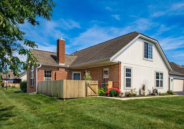 Homes for sale in Powell, OH | 3987 Orchard View Pl, Powell, OH 43065 | MLS# 226025554