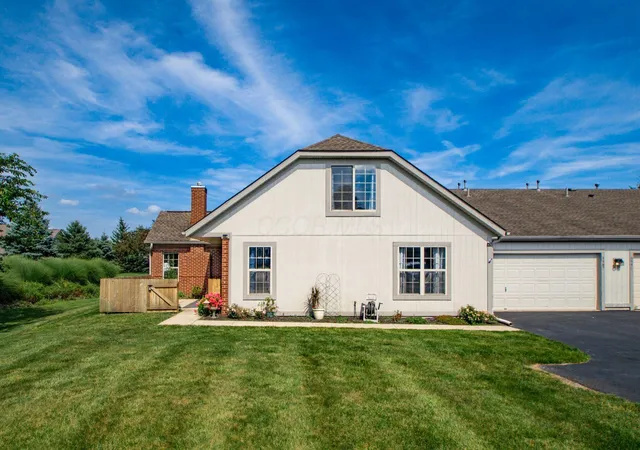 Homes for sale in Powell, OH | 3987 Orchard View Pl, Powell, OH 43065 | MLS# 226025554
