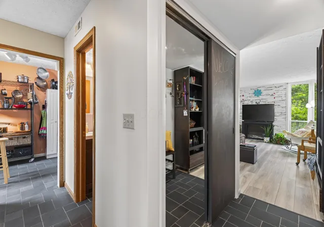 5th image of 4783 Smoketalk Ln, Westerville, OH 43081