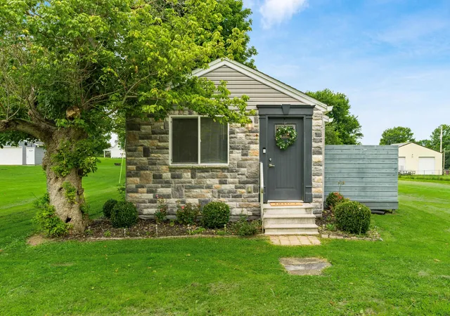 Homes for sale in Baltimore, OH | 5055 Lancaster Kirkersville Rd Nw, Baltimore, OH 43105 | MLS# 226024981