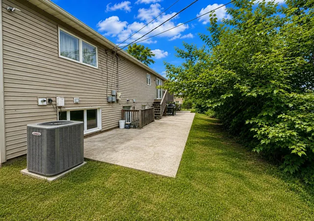 14th image of 5019 Comstock Dr, Columbus, OH 43232 | MLS# 226024954