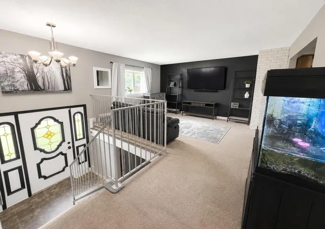2nd image of 5019 Comstock Dr, Columbus, OH 43232 | MLS# 226024954