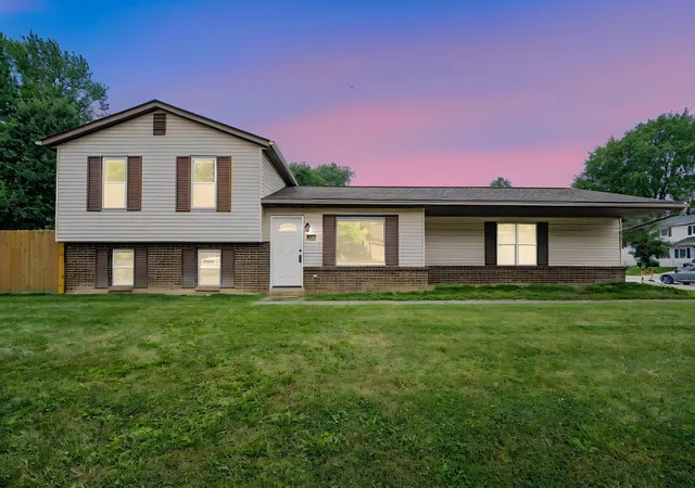 Photo 1 of Sale Pending at 4909 Dunlap Rd, Columbus, OH 43229 | MLS# 226025158 | Listing updated on 2026-09-17